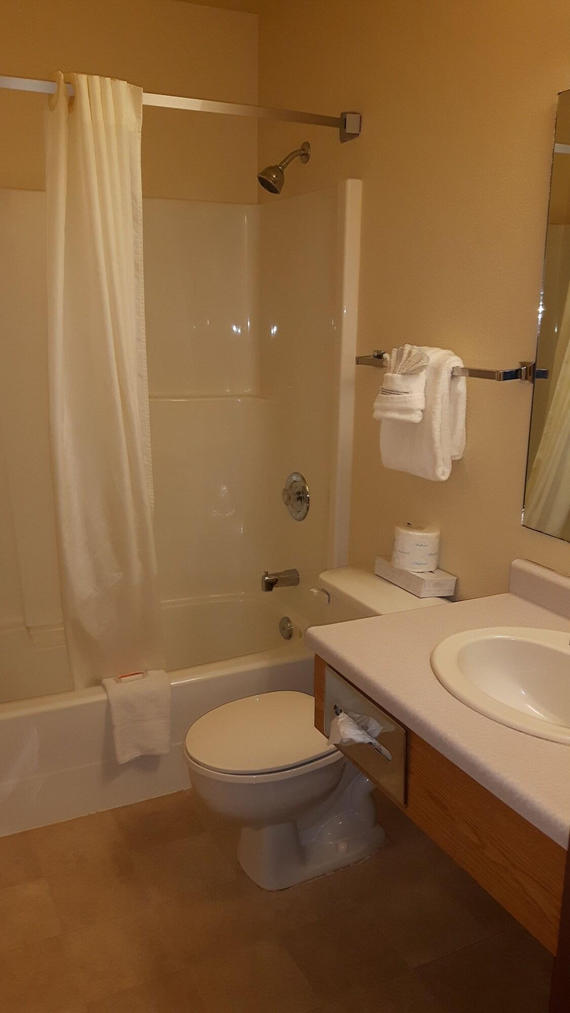 Super 8 By Wyndham Moose Jaw Sk Exterior foto
